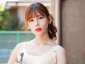 Không thể cưỡng lại con chim to bự của anh trai